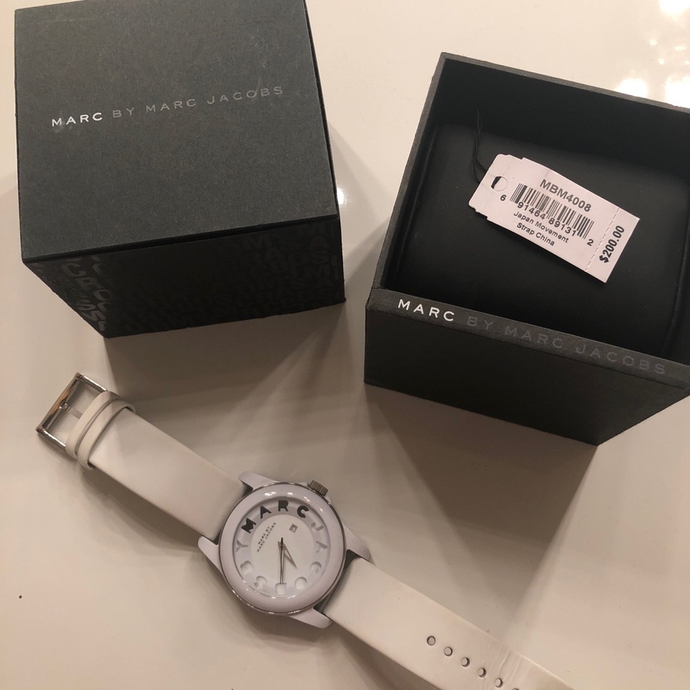 MArc Jacob watch authentic